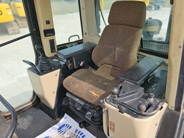 2002 Caterpillar 963C LGP