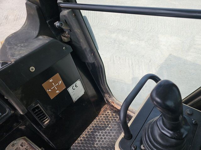 2002 Caterpillar 963C LGP